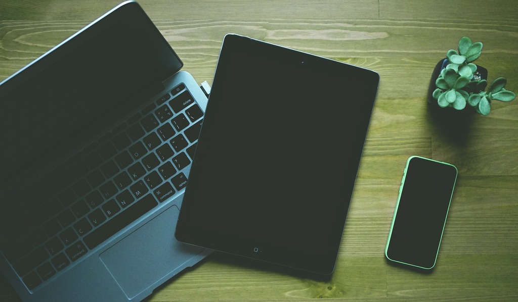 How to add Favicon to Django websites